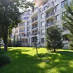 Ξενοδοχείο με διαμερίσματα Sea View Iglika 2*