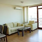 Ξενοδοχείο με διαμερίσματα Sea View Iglika