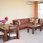 Ξενοδοχείο με διαμερίσματα Sea View Iglika Golden Sands