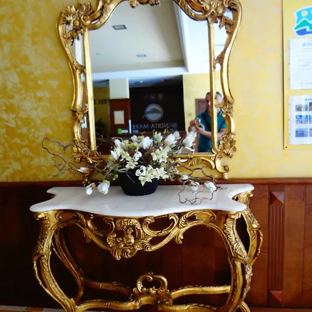 Sea View Iglika Hotel apartamentowy