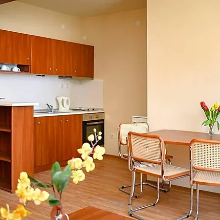 Apartmanhotel Sea View Iglika 2*